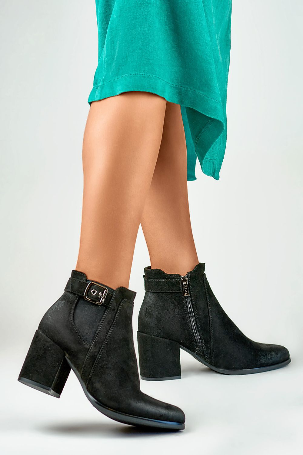 Heel boots model 184633